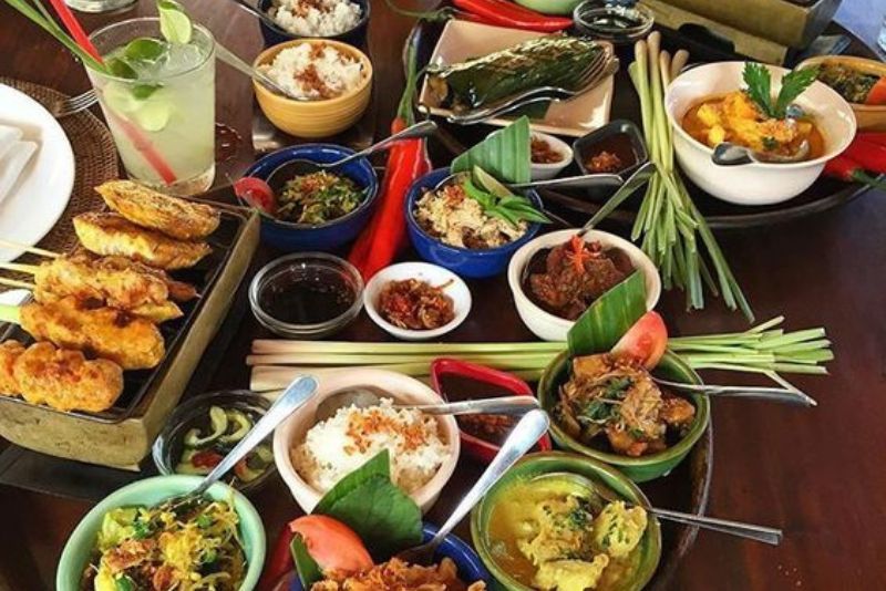 Menikmati Berbagai Wisata Kuliner di Indonesia