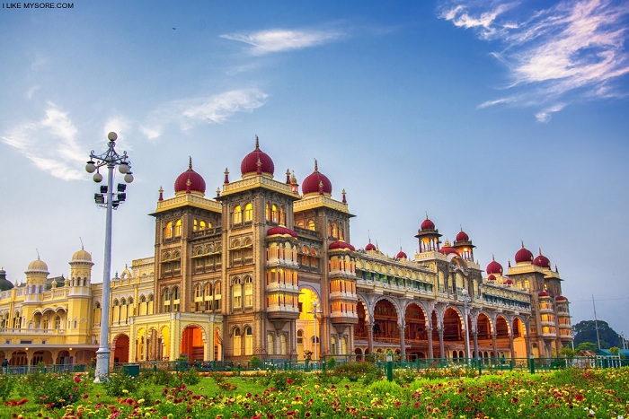 Pesona Istana Mewah nan Megah di Mysore