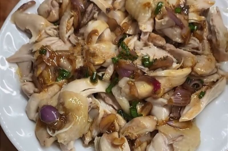 Resep Ayam Rebus Minyak Bawang, Enak dan Gurih: Kuliner Nusantara yang Menggugah Selera