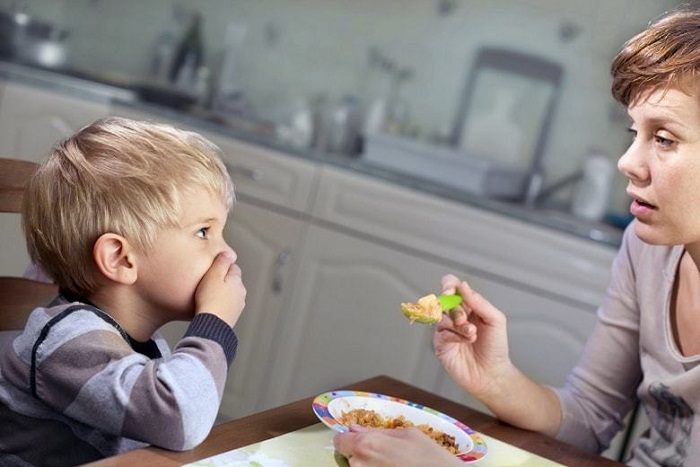 7 Faktor yang Mungkin jadi Penyebab Anak Susah Makan