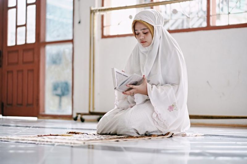 Berdo'a Setelah Membaca Al-Qur'an Menjadikan Rezeki Berkah