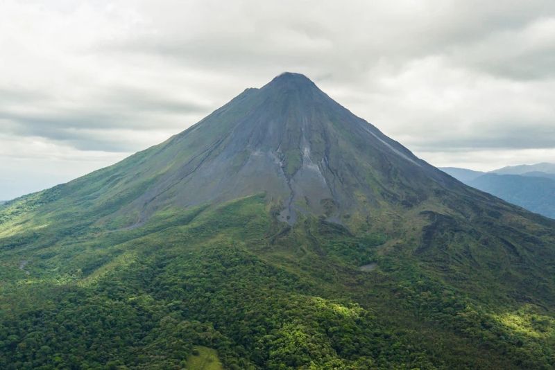 Gunung-Gunung Tertinggi di Dunia: Puncak-Puncak yang Memukau