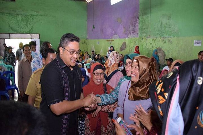Agenda Reses Dede Yusuf Berikan Bantuan Alat Usaha di Bandung Barat