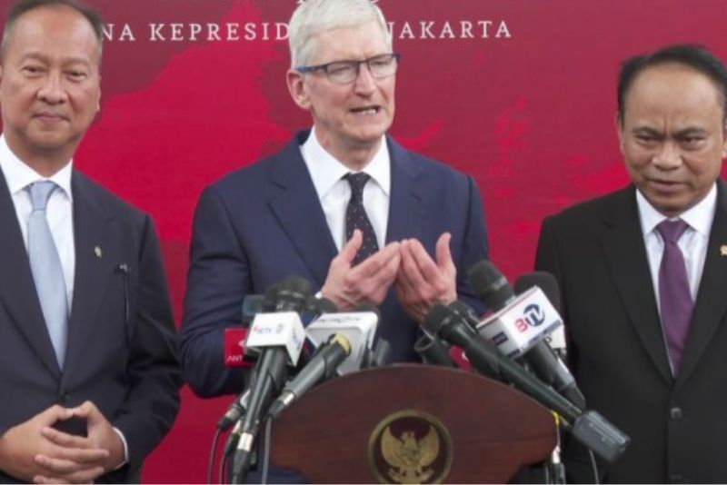 Presiden Joko Widodo Telah Meminta Apple Inc Untuk Membuka Pabrik di Indonesia.
