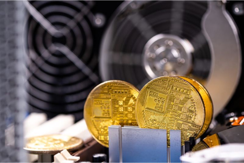 Langkah Bijak Menghadapi Halving Bitcoin: Dampak dan Strategi Investasi