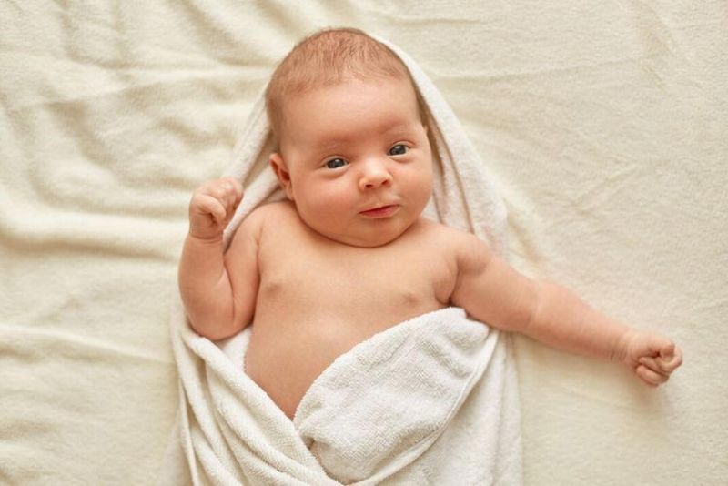 Area yang Tidak Boleh Dipijat pada Tubuh Bayi Menurut Dokter Spesialis Anak