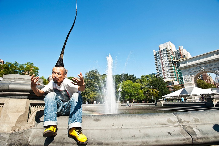 Waduh, Pria Asal Jepang Ini Miliki Rambut Setinggi 1,3 Meter