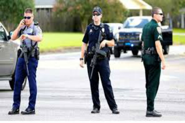 Enam Petugas Polisi Menembak, Satu Orang Tewas di Florida dan Pennsylvania