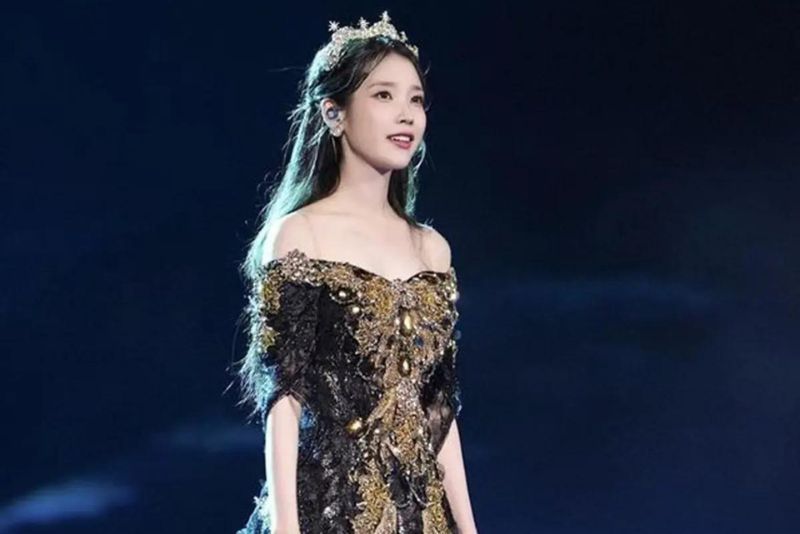 IU Membawakan 27 Lagu Selama 3 Jam Konser di Jakarta, Semangat Fanchant dan Banjir Konfeti