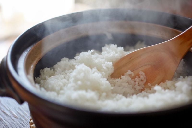 Cara Memasak Nasi yang Tidak Mudah Kering dan Sehat untuk Tubuh