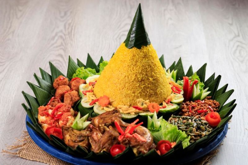 5 Tips Membuat Nasi Kuning yang Gurih dan Wangi, Dijamin Hasilnya Menggugah Selera Para Pecinta Kuliner