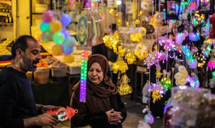 Cara Warga Gaza Menyambut Ramadan dengan Kerlip Lampu