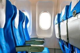Mengapa Warna Kursi Pesawat Selalu Biru?