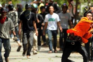33 Mahasiswa Ditangkap Usai Bentrok di UNM Makassar, 2 Jadi Tersangka