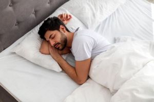 Tidur Menghadap Kiblat dalam Islam: Hukum dan Signifikansi