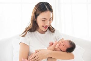 Tips untuk Orang Tua Baru Mewarawat Bayi