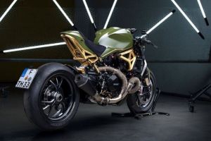 Modifikasi Moge Ducati Monster Livery Keren dan Modern
