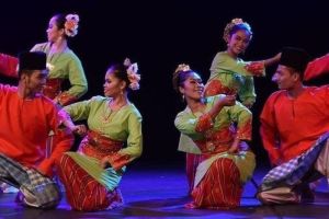 Kebahagiaan dalam Tari Zapin: Tradisi Melayu yang Sarat Budaya dan Sejarah