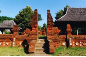 Cerita Raja-Raja Nusantara: Mengulik Misteri di Istana Kasepuhan, Peninggalan Kerajaan Cirebon