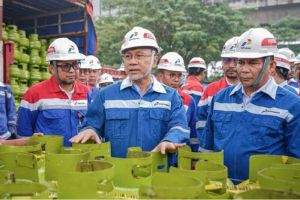 Pastikan Isi Gas LPG Sesuai Takaran Mendag Bersama Pertamina Patra Niaga Kunjungi Spbe Di Tanjung Priok
