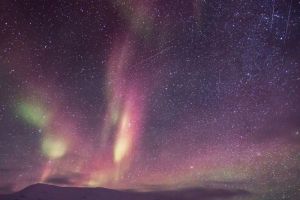 Perbedaan Aurora Borealis dan Australis, Mana yang Lebih Indah?