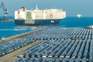 Sulit Terjual, Mobil Listrik Produksi China Menumpuk di Pelabuhan Eropa