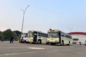 Bos PO Sumber Alam Beli Bus Buatan Jepang dari Universitas Advent di Bandung