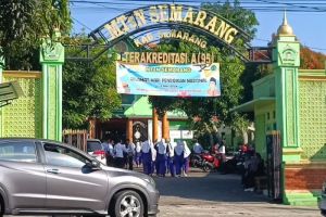 Siswa MTS di Kabupaten Semarang  Setrika Adik Kelas Kemenag Jateng Turun Tangan