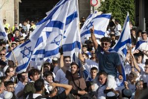 Serangan Warga Israel di Masjid Al Aqsa Meninggalkan Korban