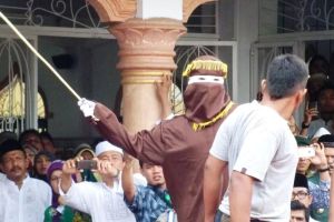 19 Orang Yang Terlibat Dalam Permainan Judi Online di Banda Aceh Akan Dihukum Cambuk