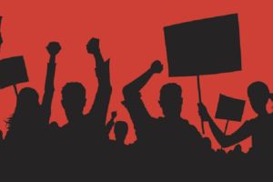 Demo Tolak TAPERA, Massa HMI Bakar Ban dan Lempari Kantor DPRD Sulsel
