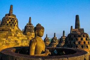 Menjelajahi Keajaiban Arsitektur Kuno: 7 Candi Termegah di Indonesia yang Memukau Mata!