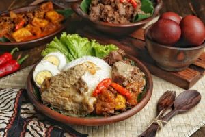 Mengenal Makanan Gudeg: Lezatnya Kuliner Khas Yogyakarta