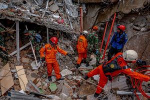 Evakuasi: Pengertian dan Penjelasan