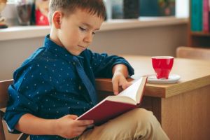 Kurangnya Membaca Buku  Mempengaruhi Kemampuan Berpikir Kritis Anak