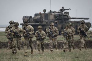 Putin Bisa Tumbang, NATO Siapkan Senjata Super Rp 18 T