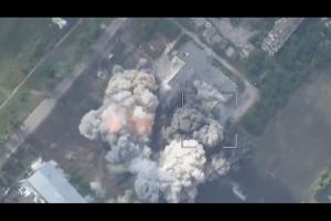 Rusia Jatuhkan Bom Raksasa 3,3 Ton ke Ukraina, Ini Penampakannya