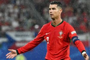 Media Portugal Menginginkan Ronaldo Jadi Cadangan Lawan Prancis