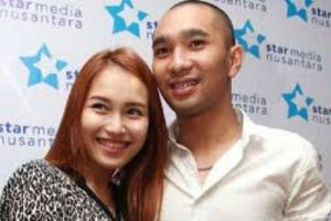 Rencana Liburan Ayu Ting Ting dan Enji Baskoro ke Destinasi Eksotis