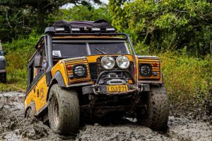 Pengalaman Berkendara dengan Mobil Off-Road 2024