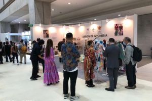 Fashion Aktivitas Luar Ruang