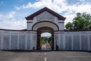 Gerbang Peutjoet Kerkoff: Pintu Masuk Menuju Sejarah Aceh