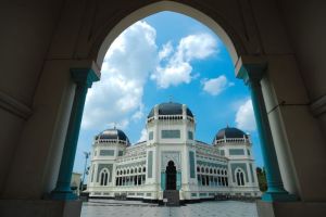 Masjid Raya Al Mashun: Ikon Arsitektur Islam di Sumatera Utara