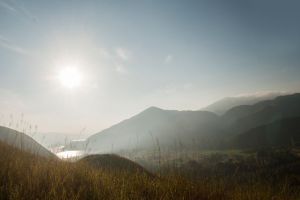 Bukit Holbung: Spot Terbaik untuk Menikmati Keindahan Danau Toba