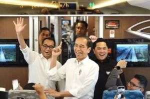 Erick Thohir Dukung Kereta Cepat Whoosh dan Pamer Foto Bersama Jokowi saat Whoosh Diduga Bikin Rugi BUMN