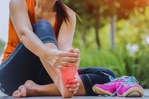 Habis Lari, Telapak Kaki Terasa Nyeri? Waspadai Plantar Fasciitis