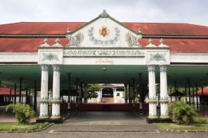 Kebudayaan Islam di Keraton Yogyakarta dan Surakarta