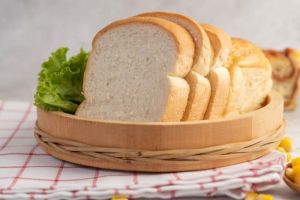 Efek Samping Terlalu Banyak Makan Roti