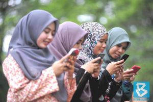 Tren Media Sosial Nasional: Bagaimana Generasi Muda Menggunakan Platform untuk Berbagi Ide
