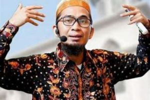 Ustadz Adi Hidayat